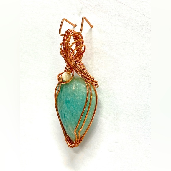 HANDMADE Amazonite & Mother of Pearl Hand Wrapped Pure Copper Statement Pendant - Picture 10 of 10